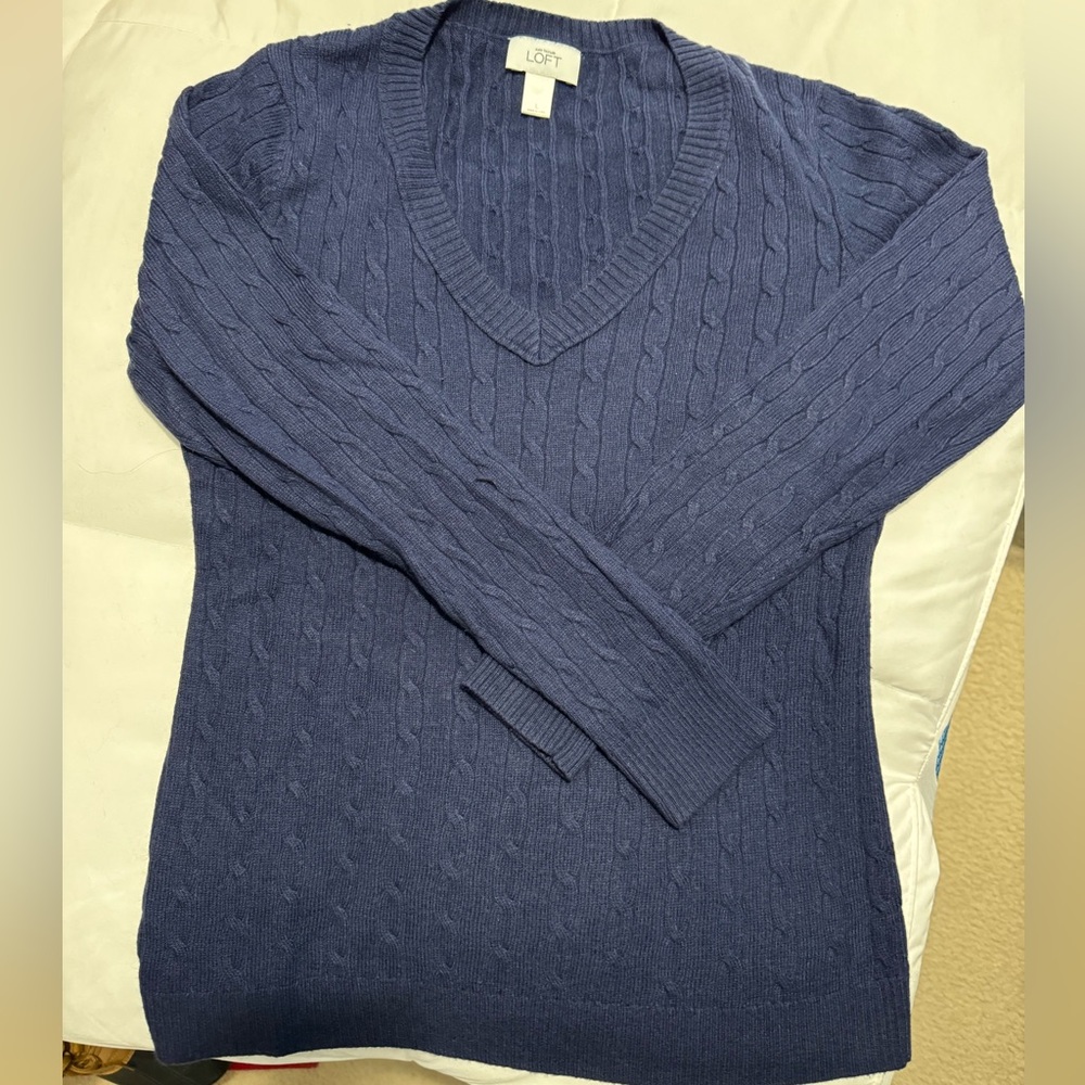 Ann taylor loft blue sweater